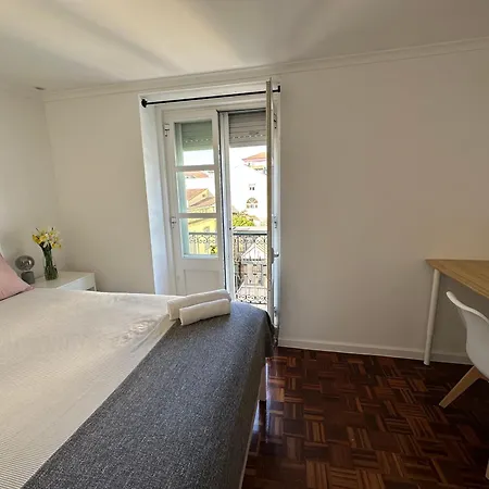 Δωμάτια σε οικογενειακή κατοικία Quarto Com Wc Privativo Em Casa Partilhada Lisboa